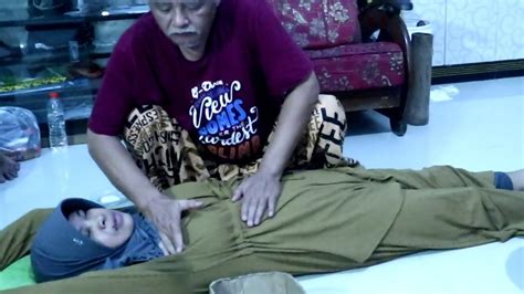 pijat mbah maryono|Cara Pijat Mbah Maryono Viral, Pasien Khusus Ibu